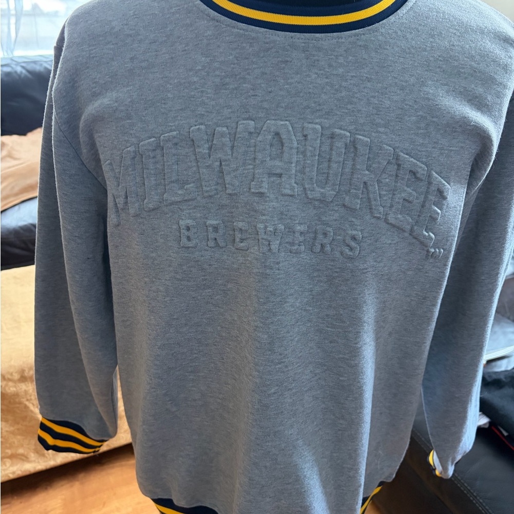 MLB Gray Milwaukee Brewers Crewneck Sweater